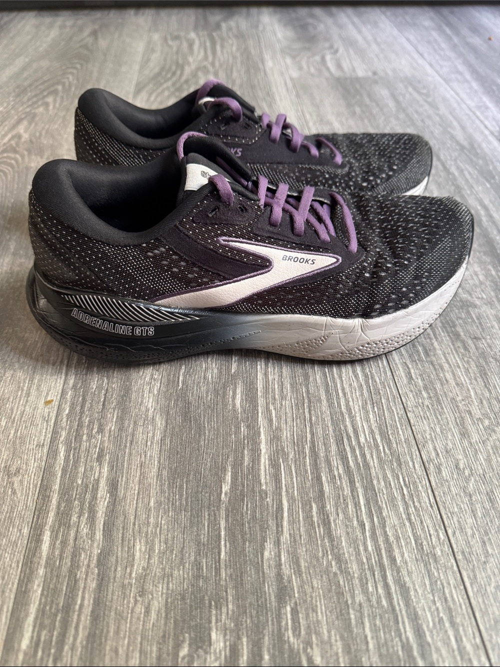 Brooks Adrenaline 24GTS Women's Running Shoes in Black with Purple Details